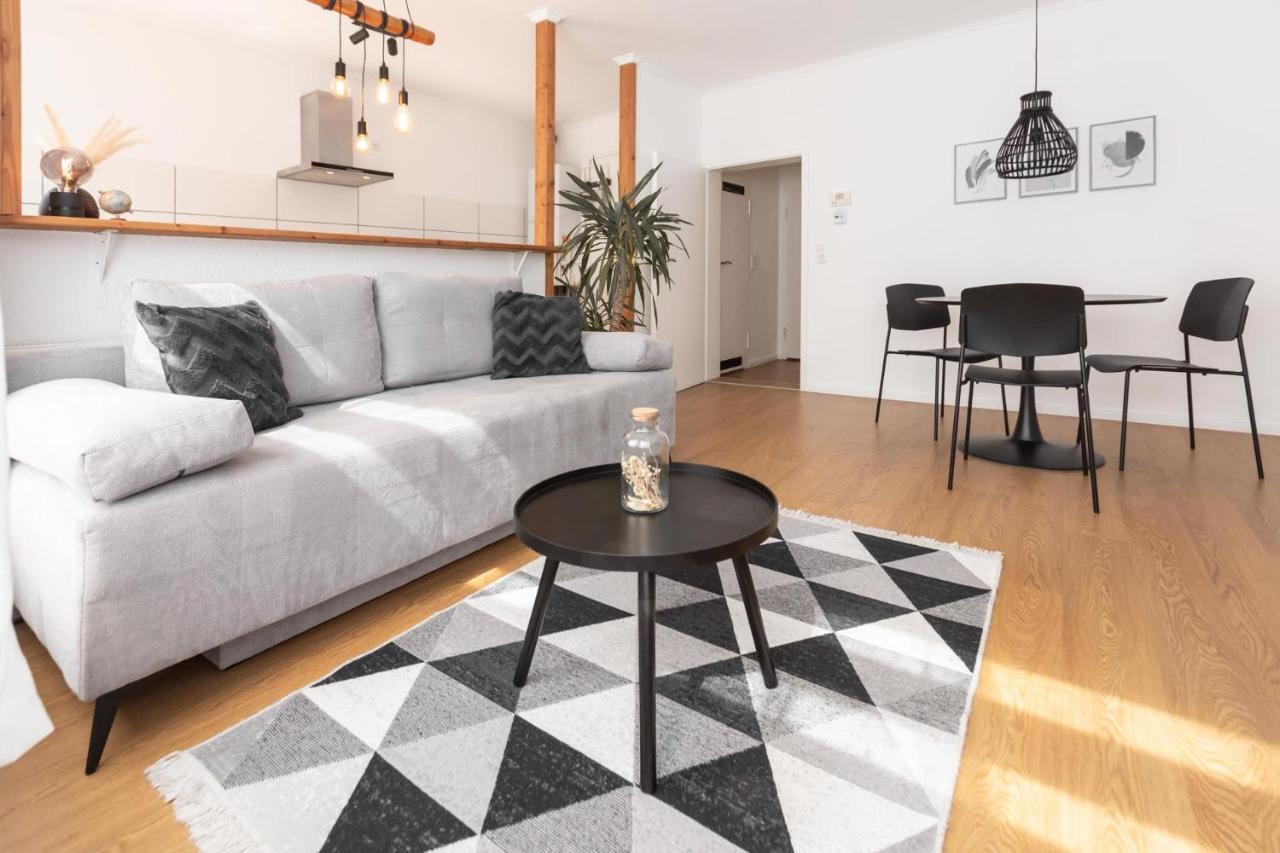 Koje Drei I Zentrales Apartment Mit Parkplatz Bremerhaven Exterior photo