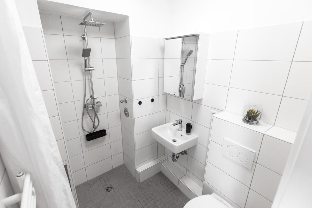 Koje Drei I Zentrales Apartment Mit Parkplatz Bremerhaven Exterior photo